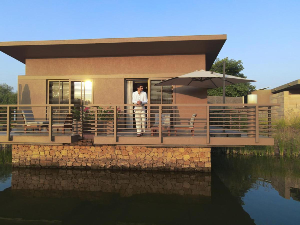 Life At Repose- Lake Villas Resort & Club Chor Warodra Экстерьер фото