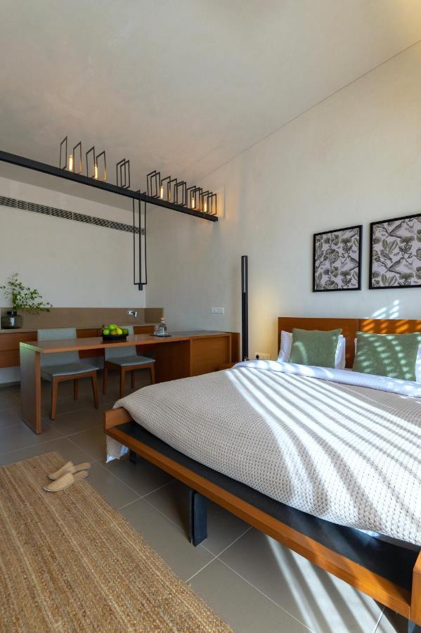 Life At Repose- Lake Villas Resort & Club Chor Warodra Экстерьер фото
